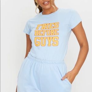 PrettyLittleThing NWT Blue Fries Before Guys Slogan Fitted T Shirt sz M
